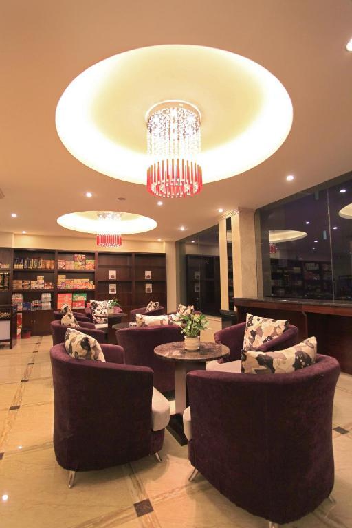 Perfect Season Hotel Гуйлинь Экстерьер фото